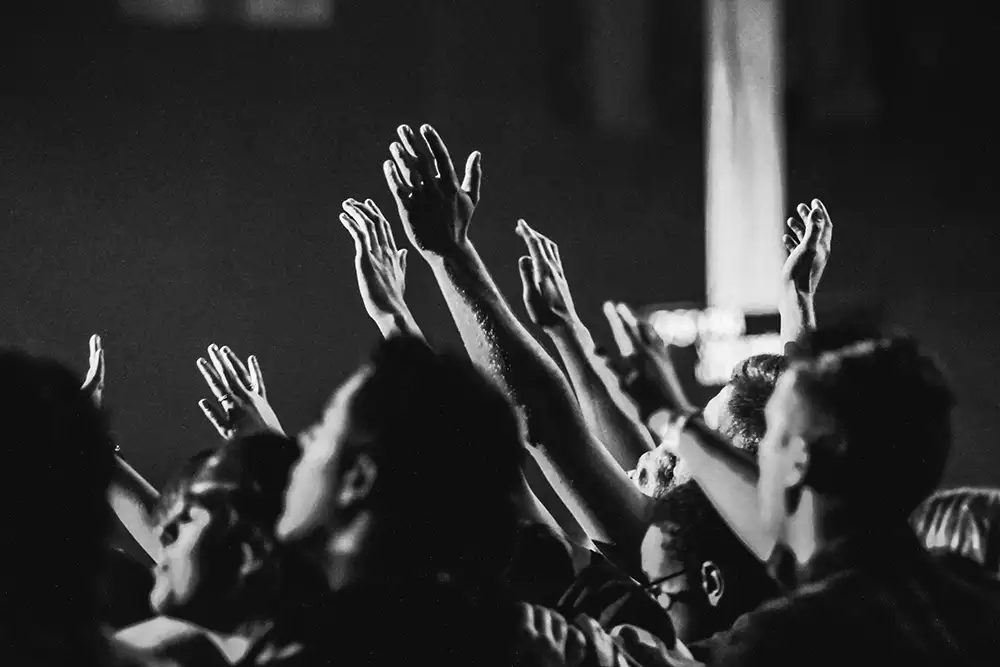 People worshipping